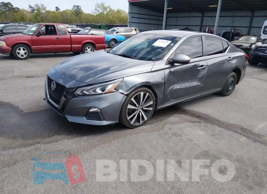 1N4BL4CV9LN310157 Photo# 2