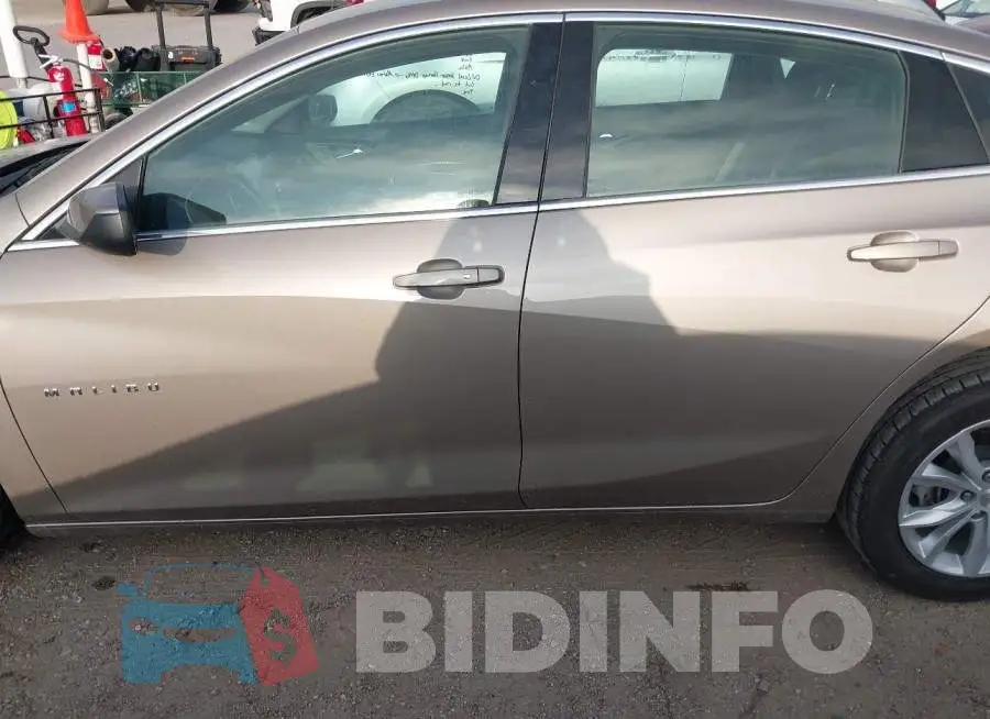 1G1ZD5ST2RF207038 Photo# 15