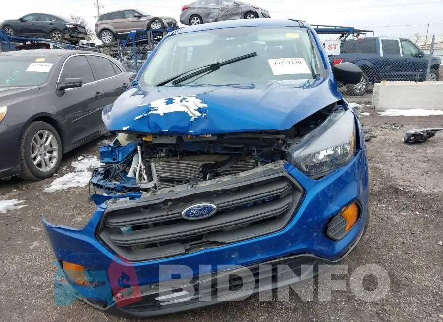 1FMCU0F70KUB57783 Photo# 12