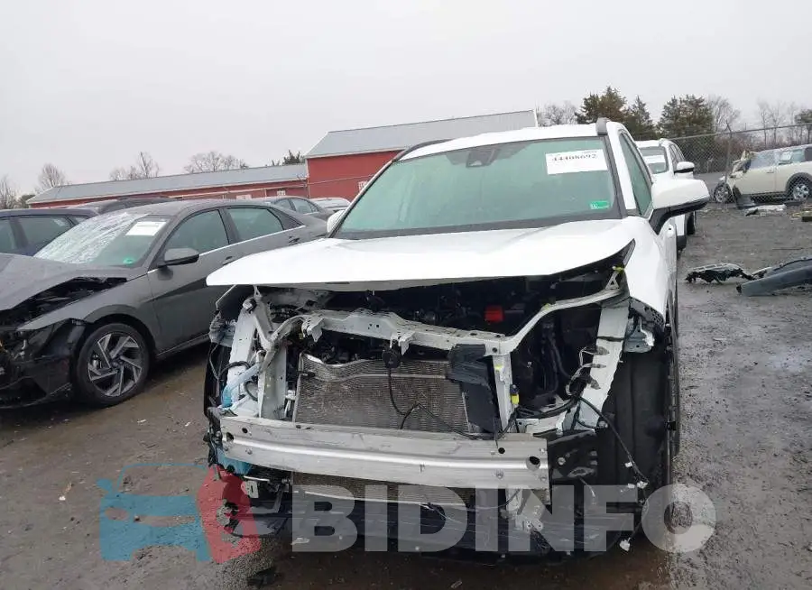2T3P1RFV7NC275808 Photo# 6