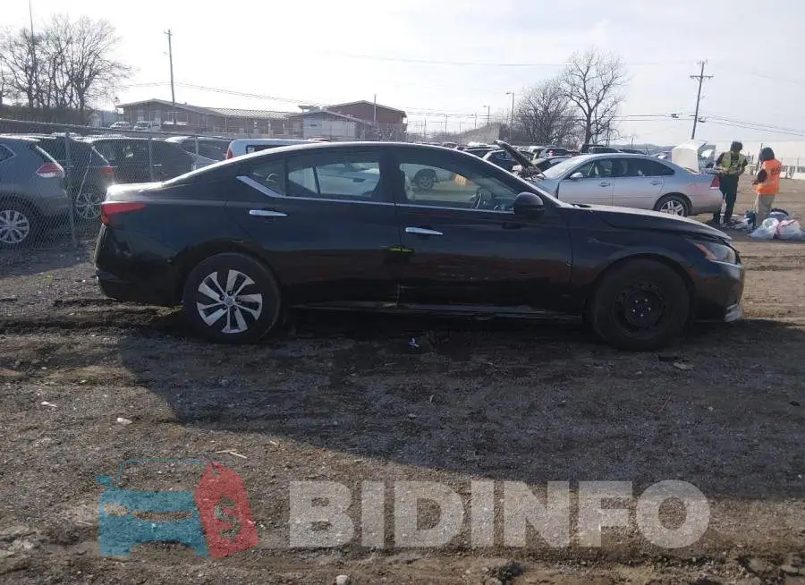 1N4BL4BV2PN394457 Photo# 13