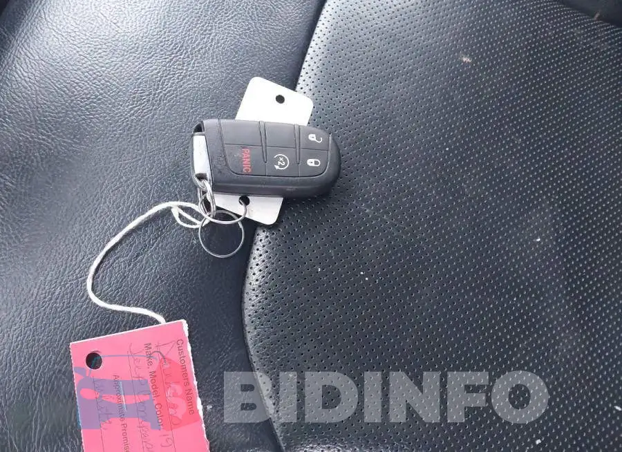 3C4NJDCB6KT843214 Photo# 11