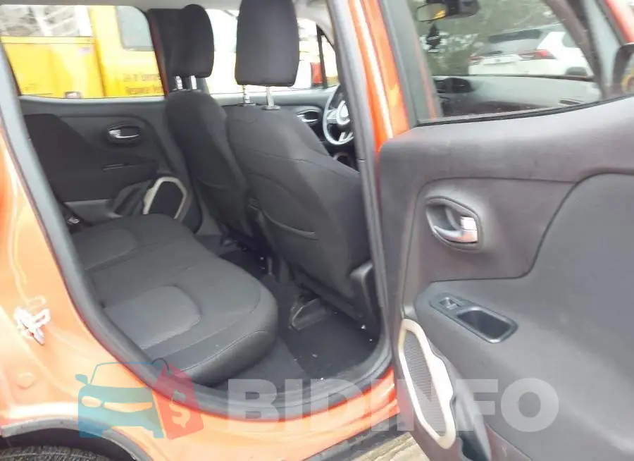 ZACCJBBB8HPE70044 Photo# 8