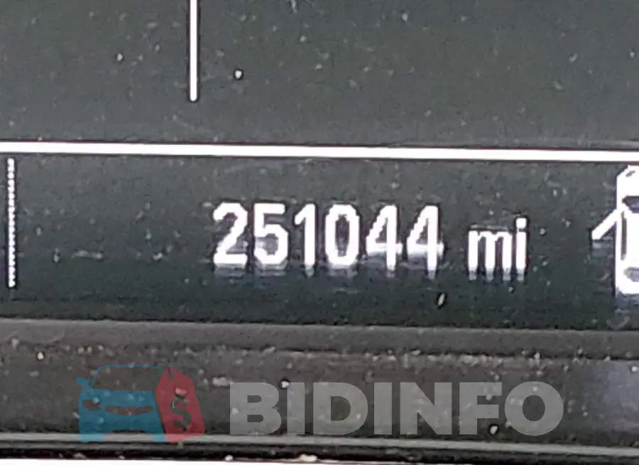 1G1BF5SM1J7184631 Photo# 15