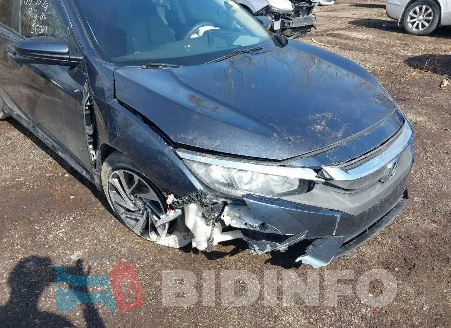19XFC2F76HE213913 Photo# 6