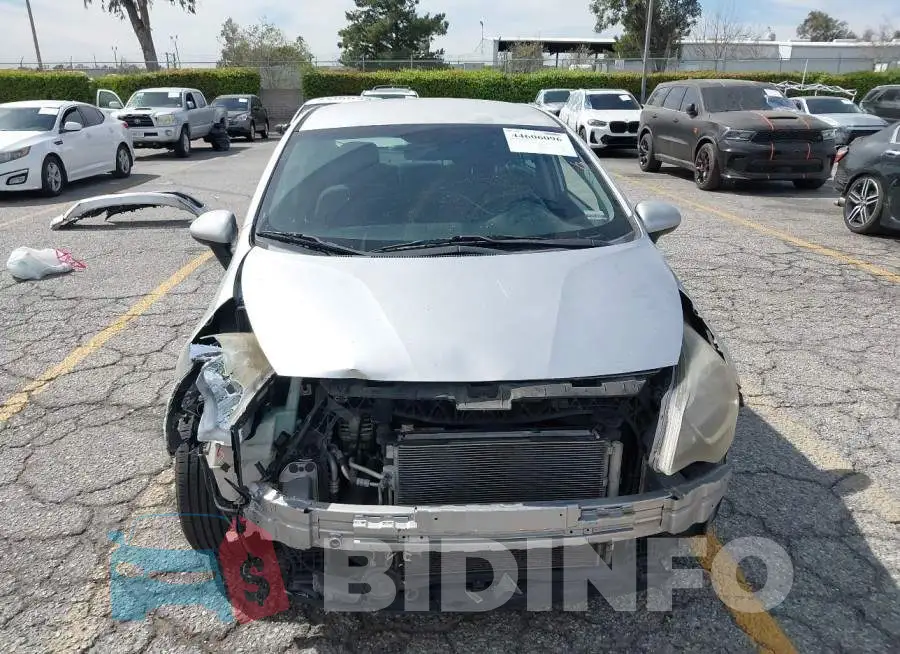 KNADM4A33G6598482 Photo# 13