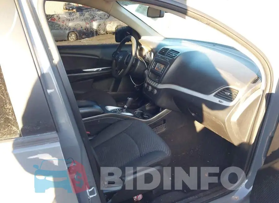 3C4PDCAB1LT267997 Photo# 5