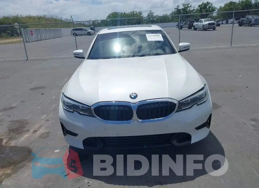 3MW5R1J0XM8B70701 Photo# 12