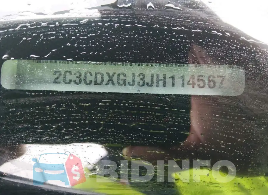 2C3CDXGJ3JH114567 Photo# 9