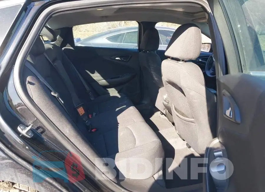 1G1ZD5ST1RF170628 Photo# 8