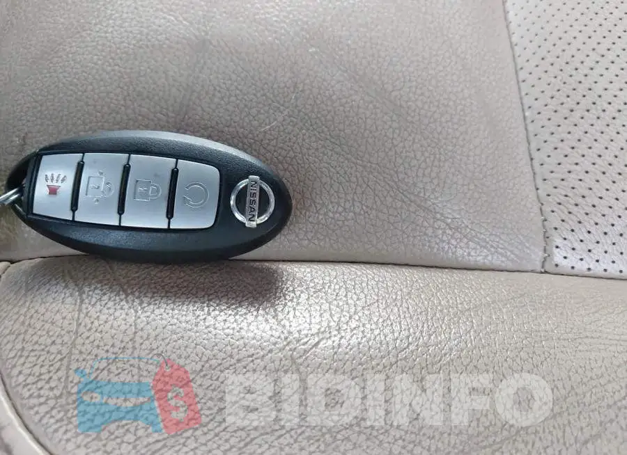 1N6BA1F44GN506012 Photo# 11