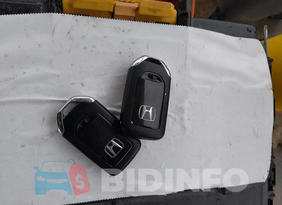1HGCV2F3XKA026714 Photo# 11