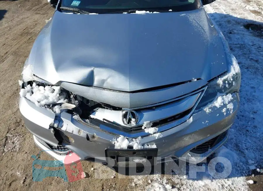 19UDE2F3XJA007633 Photo# 12