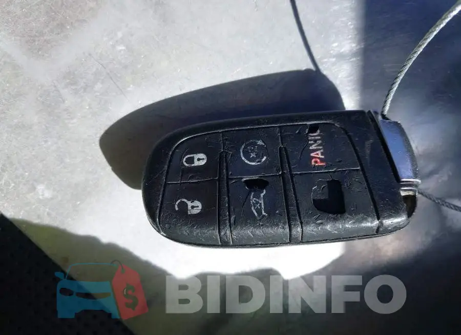 2C3CDXJG7GH206383 Photo# 11