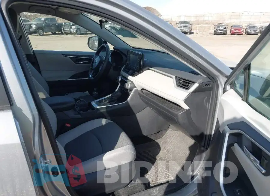 2T3P1RFV2MC229155 Photo# 5