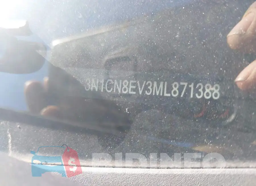 3N1CN8EV3ML871388 Photo# 17