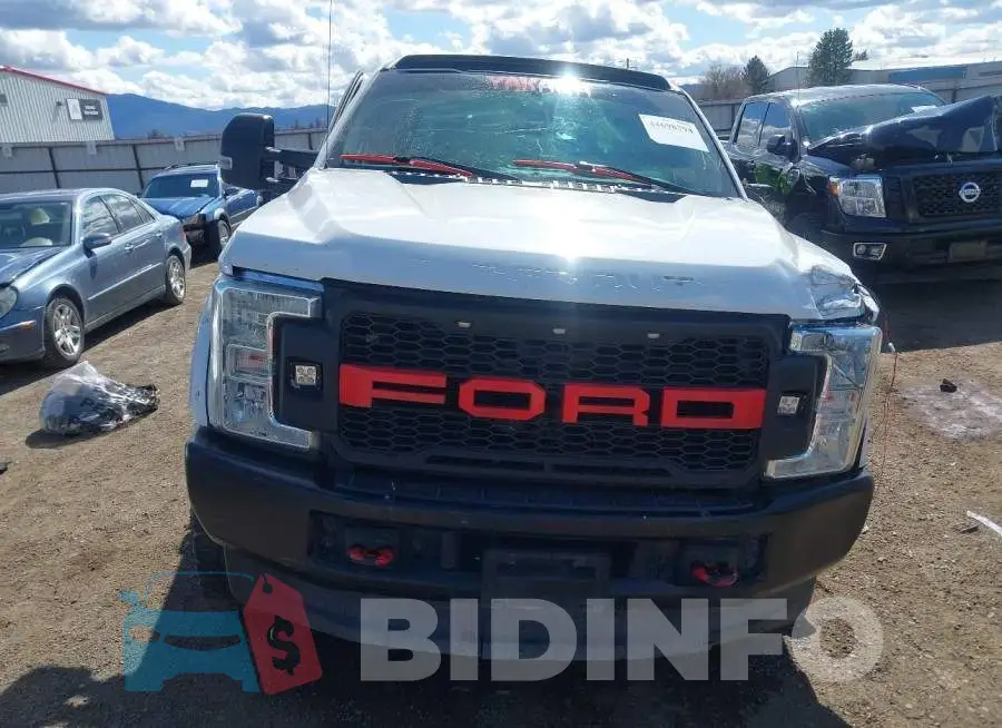 1FT7W2BT2JEB72177 Photo# 13