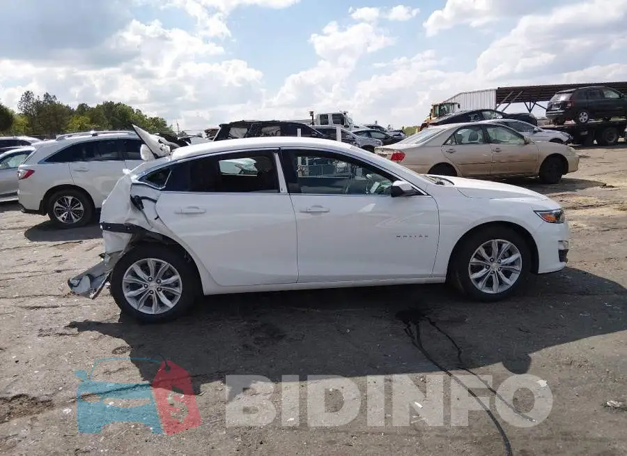 1G1ZD5ST8SF141858 Photo# 13