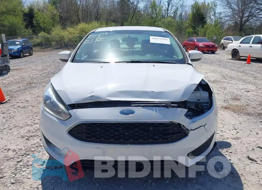 1FADP3F2XJL265604 Photo# 6