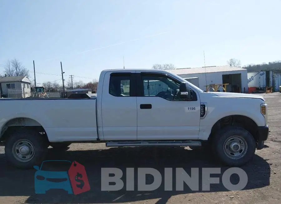 1FT7X2B63KEC46652 Photo# 13