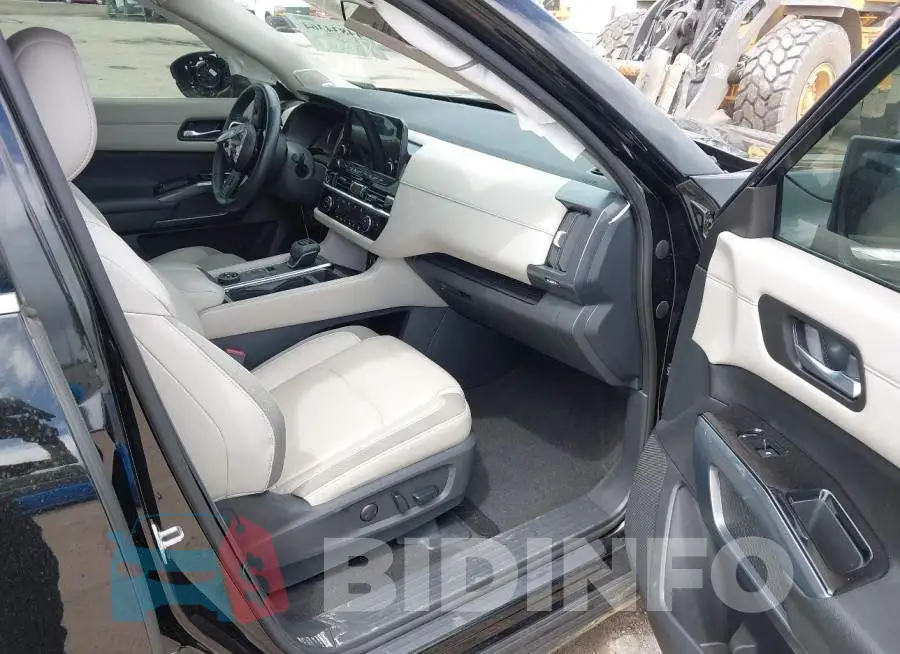5N1DR3CD8PC204122 Photo# 5