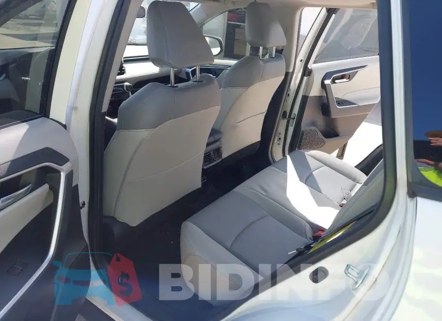 JTMC1RFV7KD506017 Photo# 8