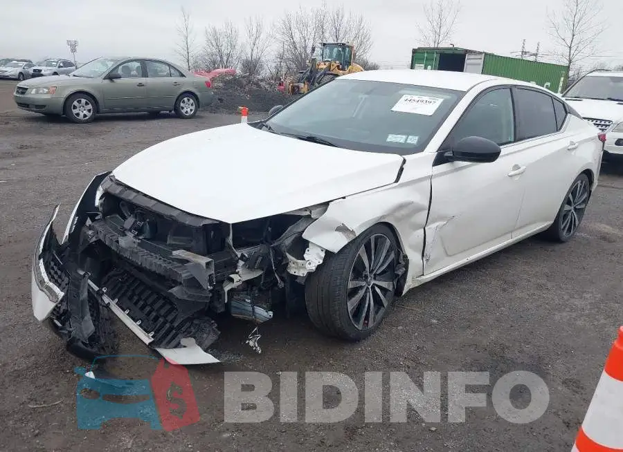 1N4BL4CV5KC117563 Photo# 2