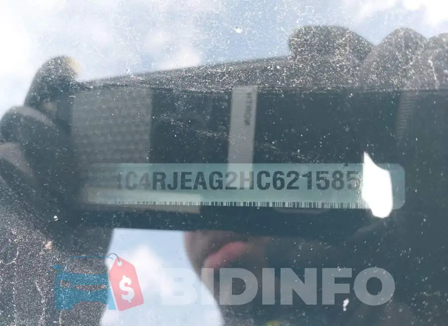 1C4RJEAG2HC621585 Photo# 9