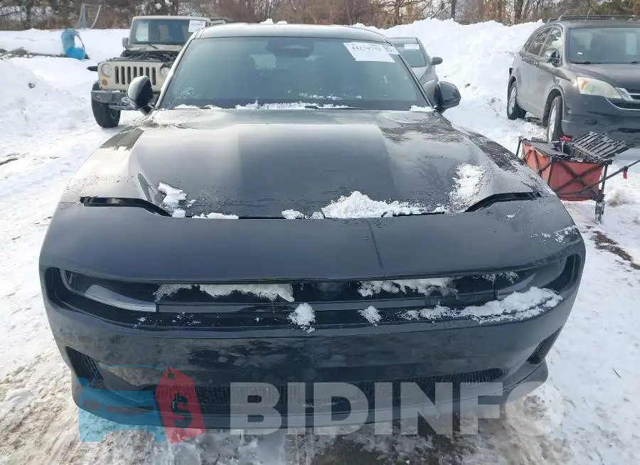 2C3CDBCK8SR537254 Photo# 12