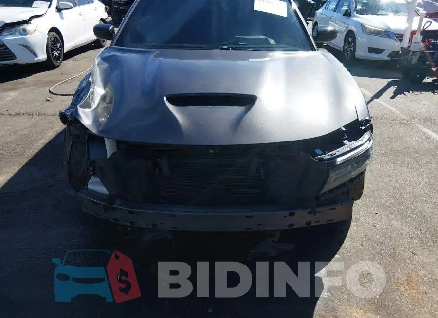 2C3CDXHG6KH693025 Photo# 12