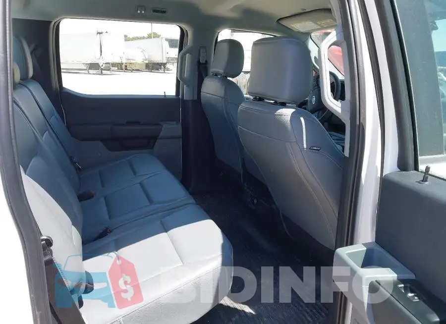 1FT7W2BT2TEC72833 Photo# 8