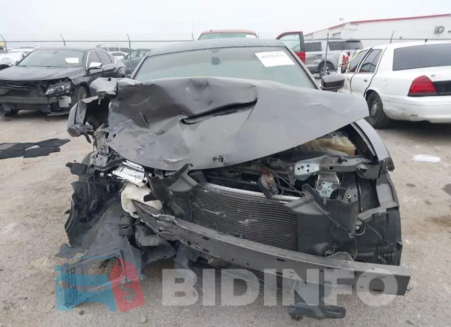 2C3CDXGJ1KH619282 Photo# 11