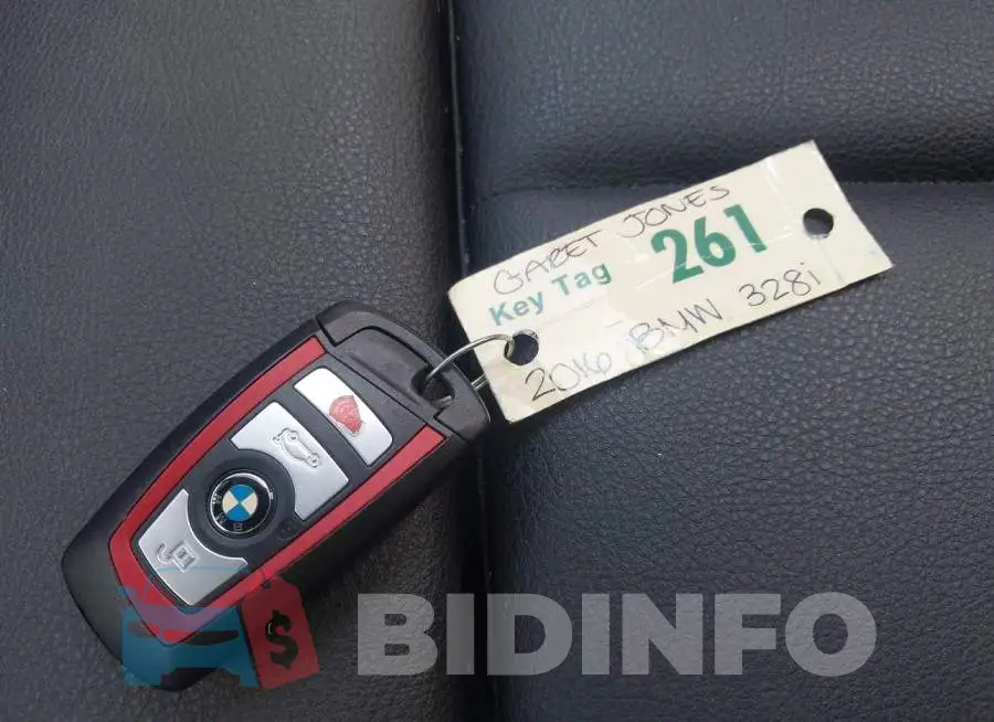 WBA8E3C56GK500351 Photo# 11