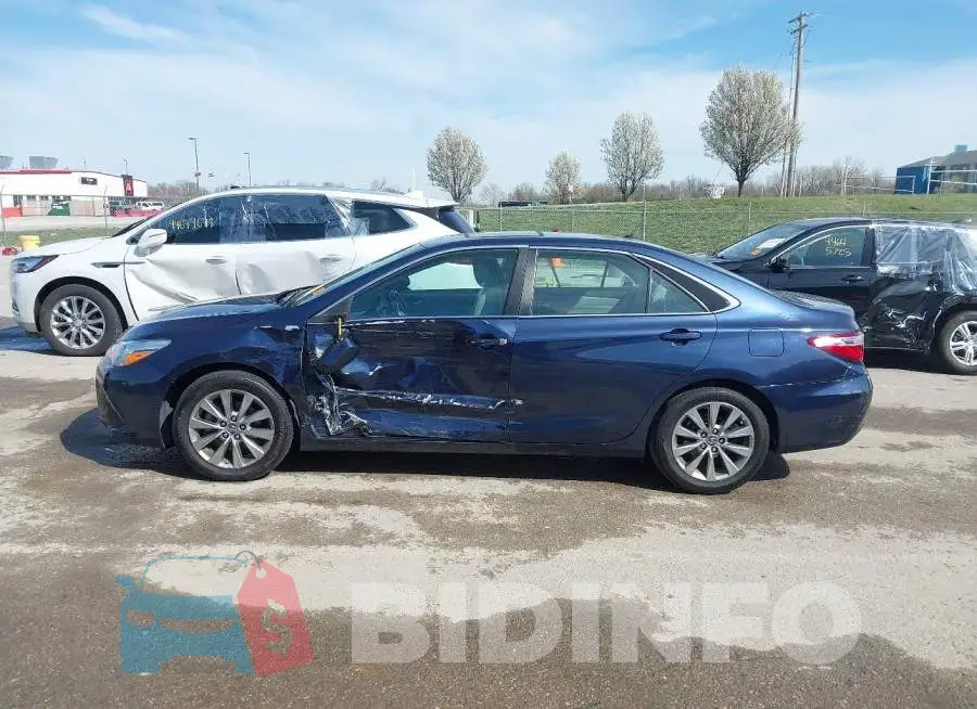 4T4BF1FK3GR573209 Photo# 14
