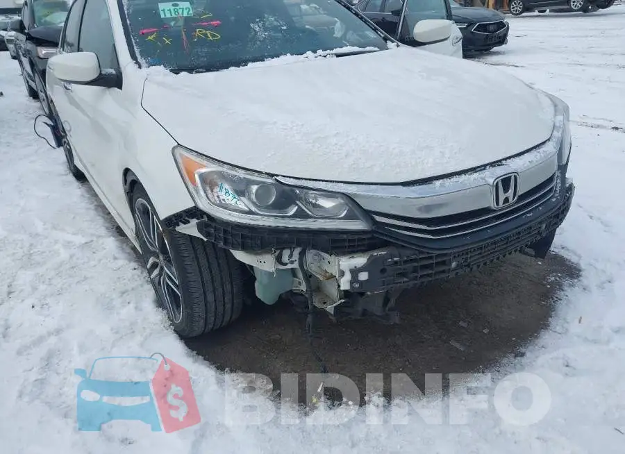 1HGCR2F14HA143068 Photo# 6