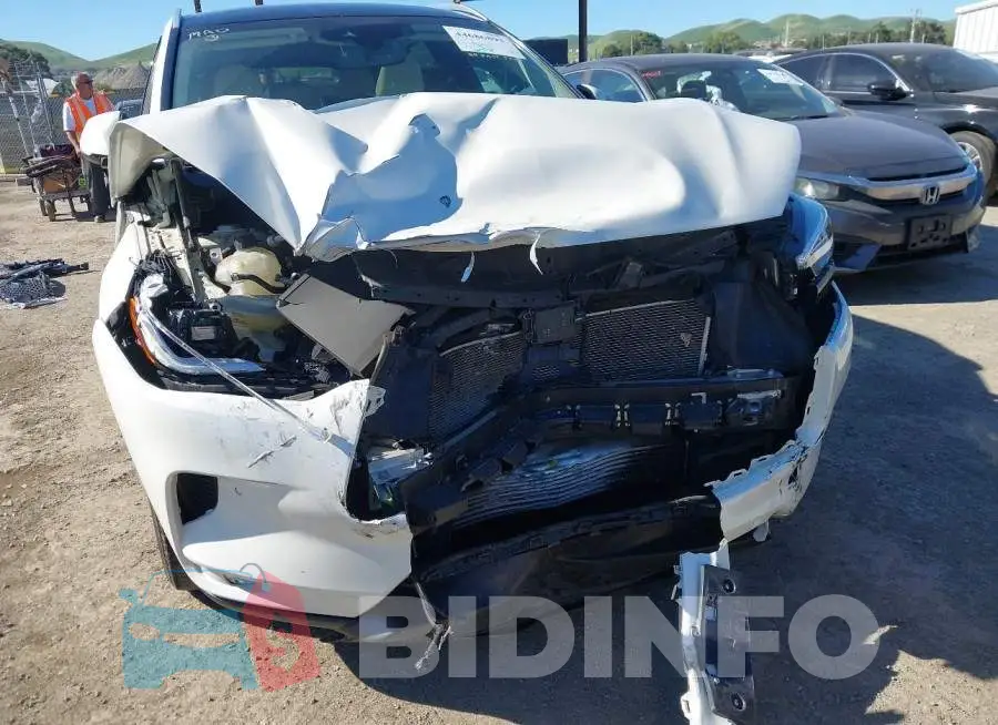 3PCAJ5M34LF102085 Photo# 6