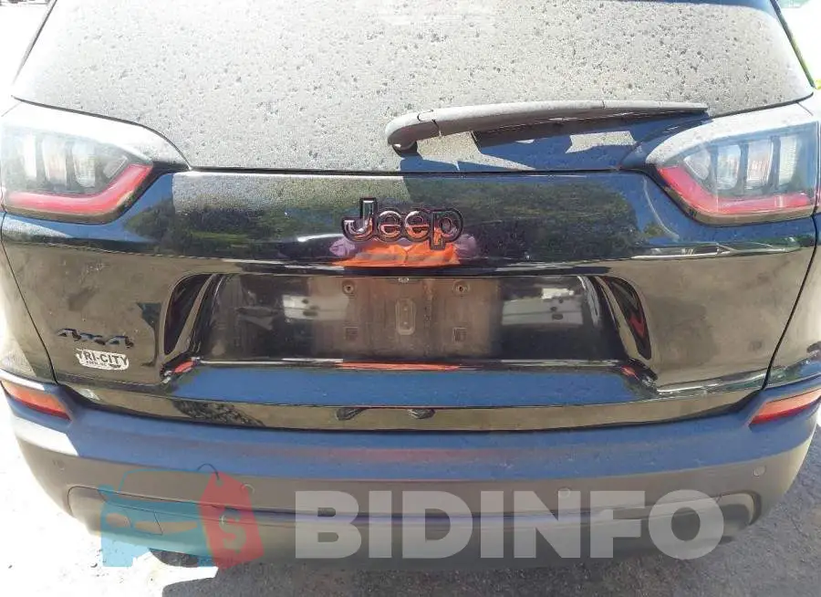 1C4PJMLB4KD372422 Photo# 17