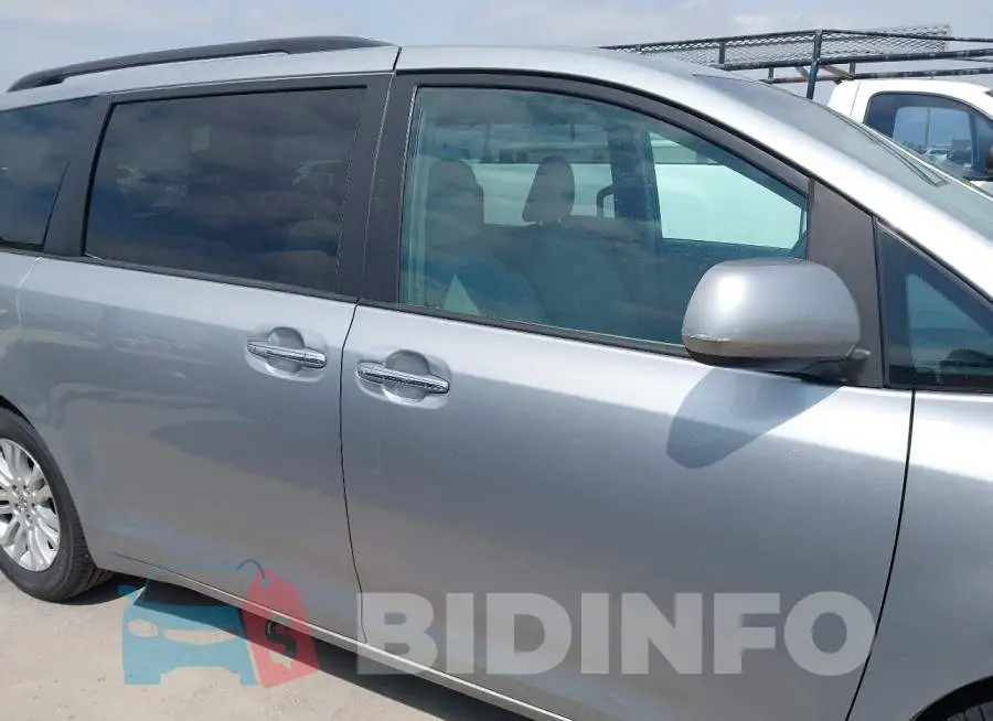 5TDYK3DCXGS706371 Photo# 14