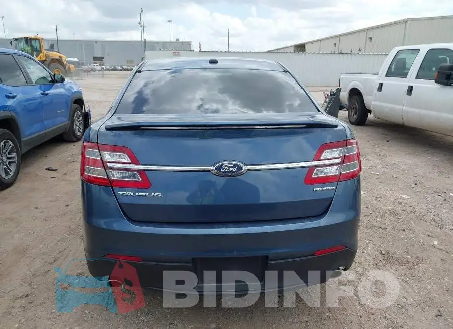 1FAHP2D8XJG115620 Photo# 16