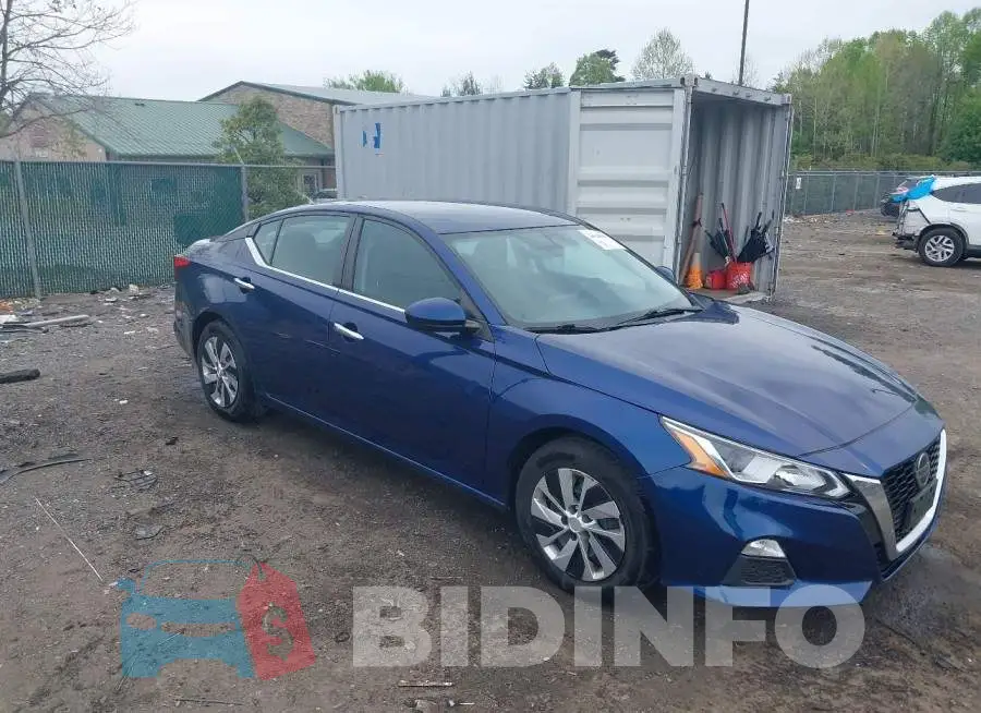 1N4BL4BV9KC130818 Photo# 1