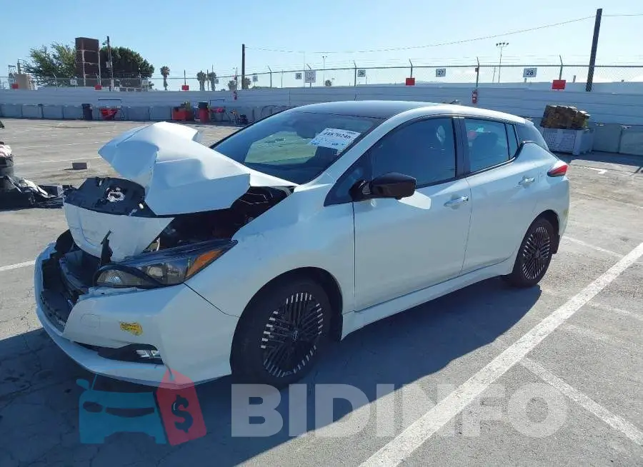 1N4CZ1CV1PC552038 Photo# 2