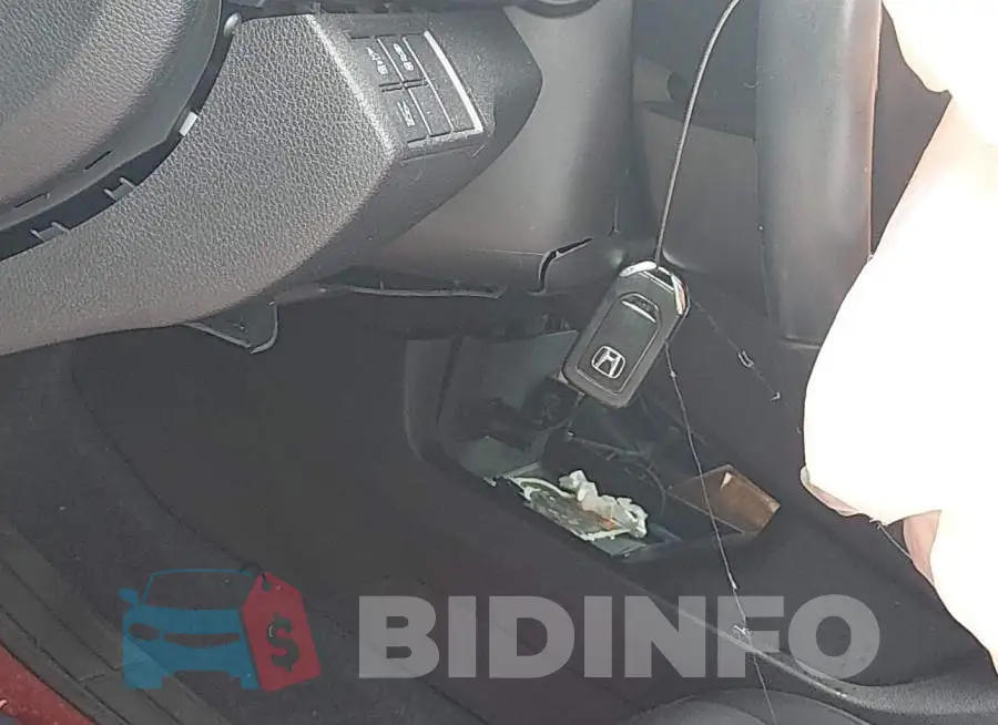 2HGFC1F30MH706607 Photo# 11