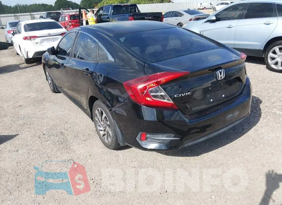 2HGFC2F70GH508445 Photo# 3