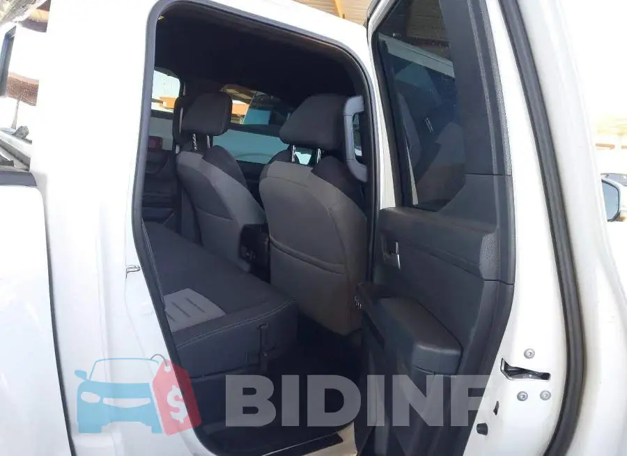 3TMKB5FN9SM046736 Photo# 8