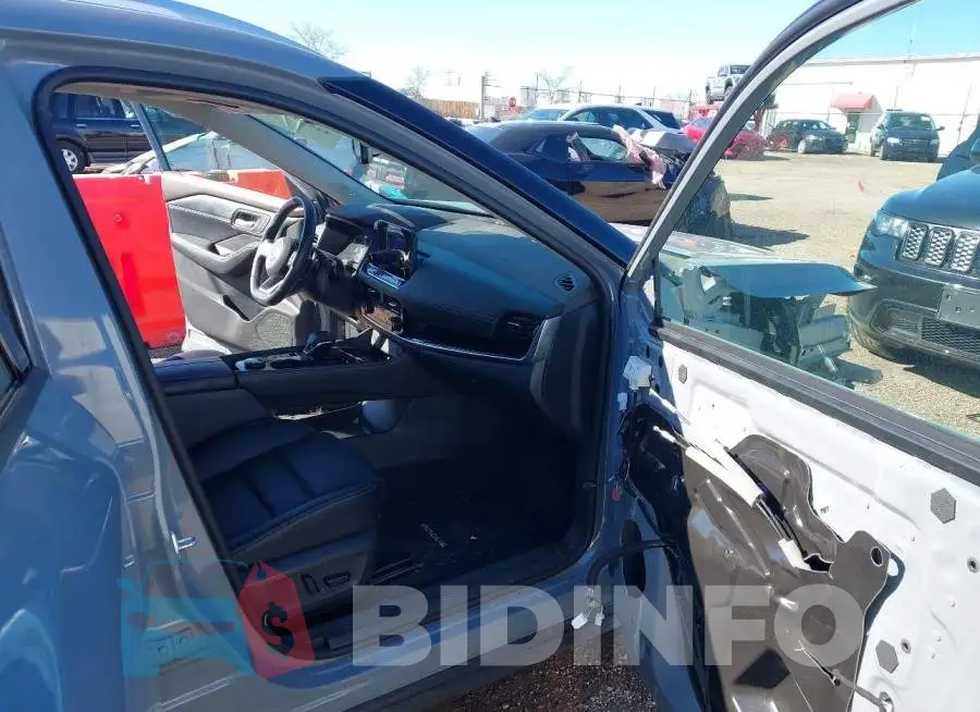 5N1BT3CB5PC934142 Photo# 5