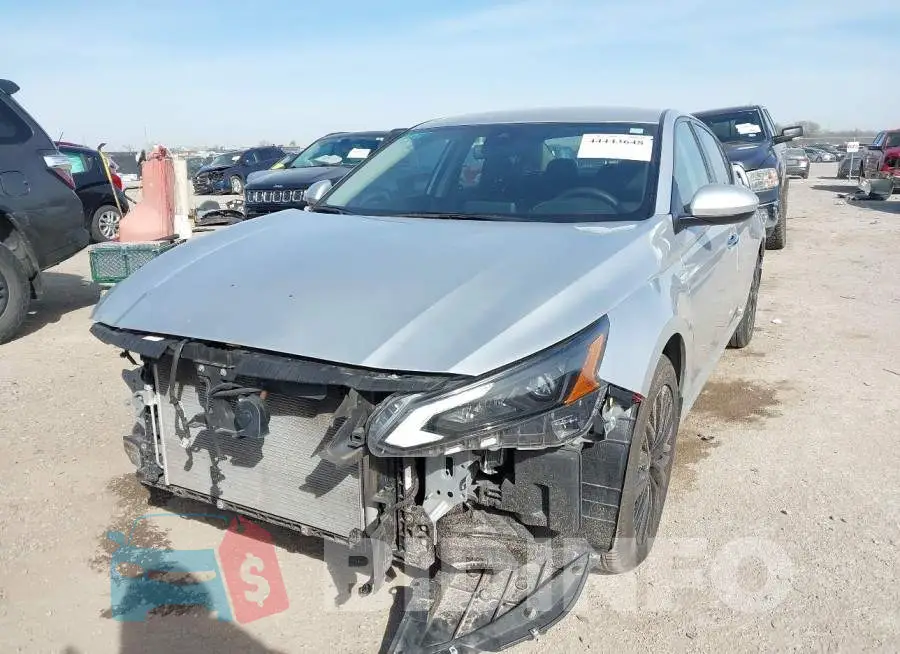 1N4BL4DV2PN426255 Photo# 2