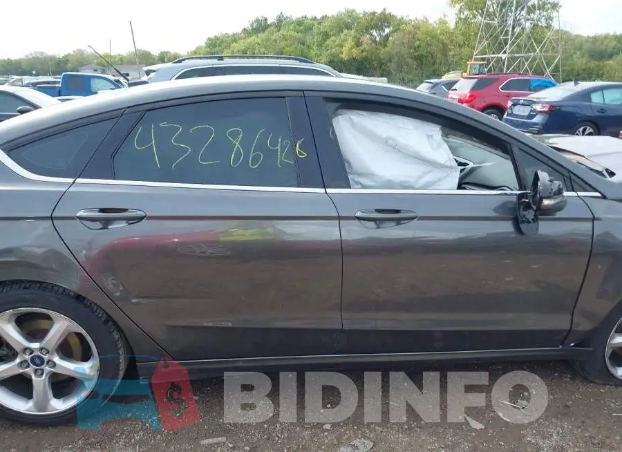 3FA6P0HD5GR391952 Photo# 13