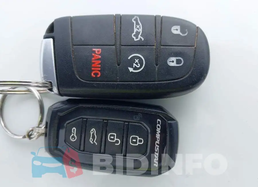 2C3CDXHG7HH583528 Photo# 11