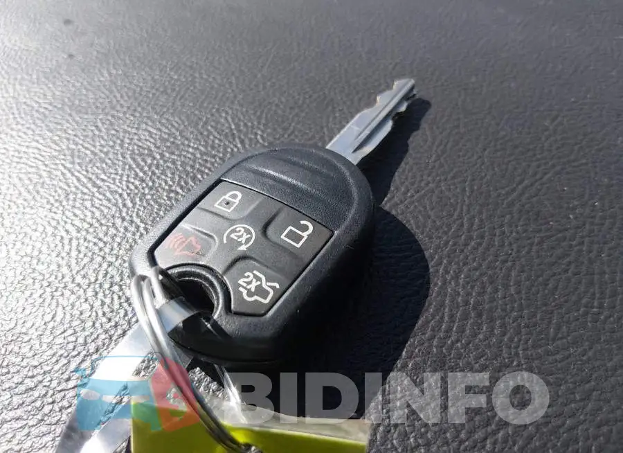 1FAHP2E86GG158052 Photo# 11