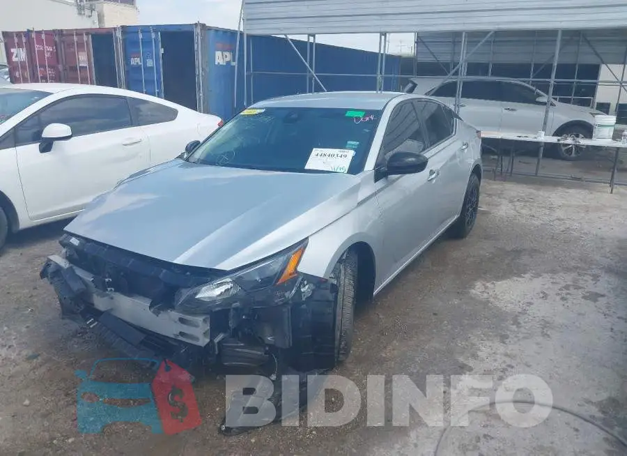 1N4BL4BV2NN304916 Photo# 2